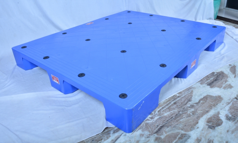 Ưu và nhược điểm của pallet nhựa