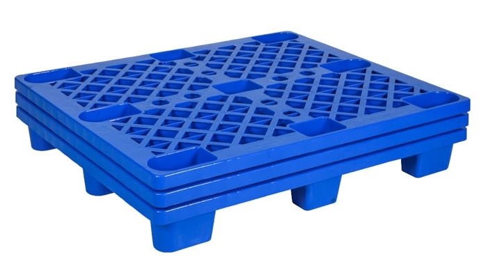 Pallet nhựa 9 chân khi xếp chồng