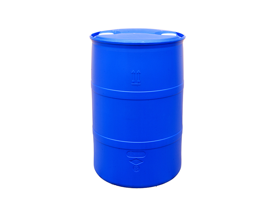 Phuy nhựa xanh dương kín, hai nắp trắng trên đỉnh, thân dập mũi tên