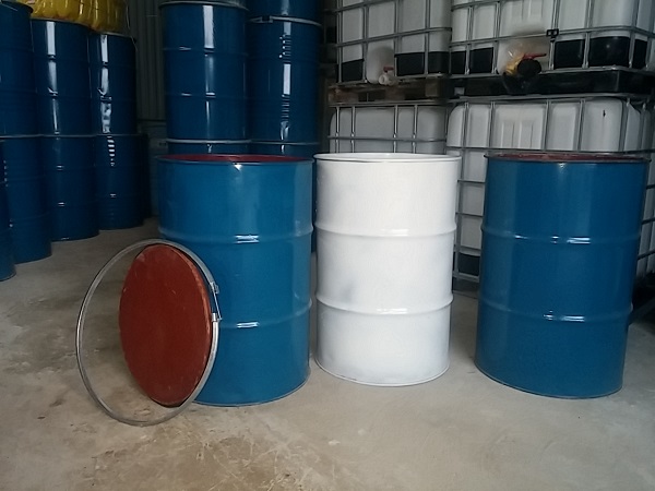 Các đặc điểm nổi bật của thùng phi sắt tại Hoàng Phong