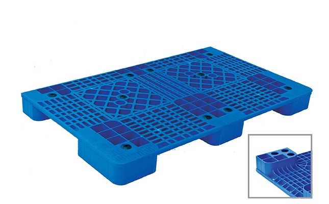 Pallet nhựa xanh dương mặt lưới ba chân hộp, khung nhỏ cận chân